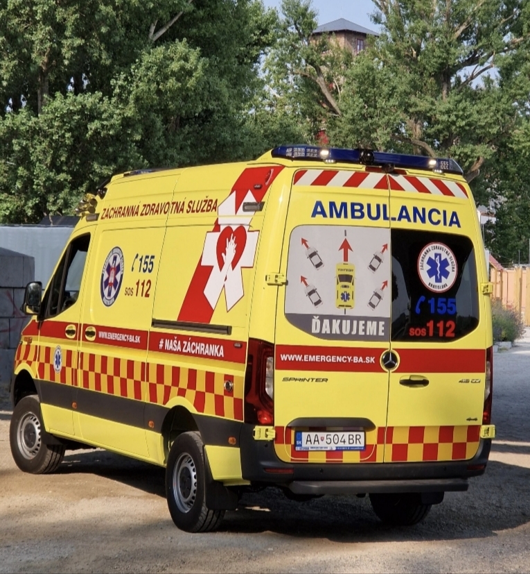 Sirény zobudili Trnavu